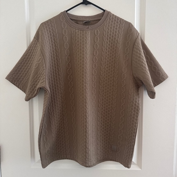 Ribbed pattern tshirt - Picture 1 of 4